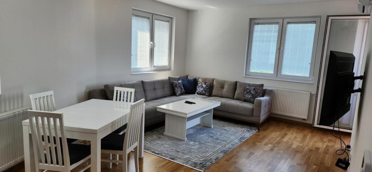 Brand New Two Bedroom And One Living Room Apartment In A Great Location! Сараєво Екстер'єр фото
