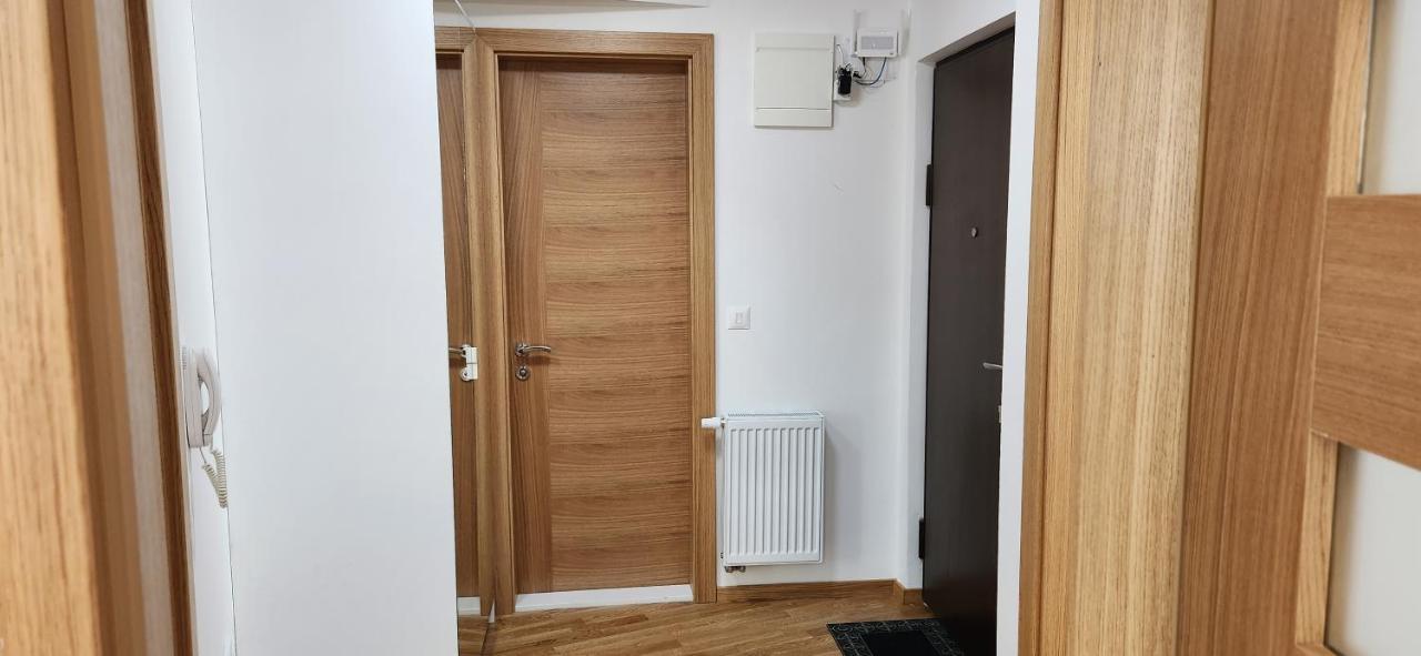 Brand New Two Bedroom And One Living Room Apartment In A Great Location! Сараєво Екстер'єр фото
